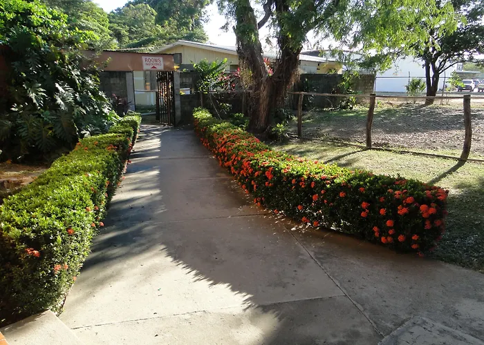 Guanacaste Hotel 2*