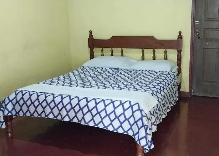 Guanacaste Hotel 2*